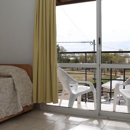 Brisas Del Lago Apartamentos Colon  Exterior photo