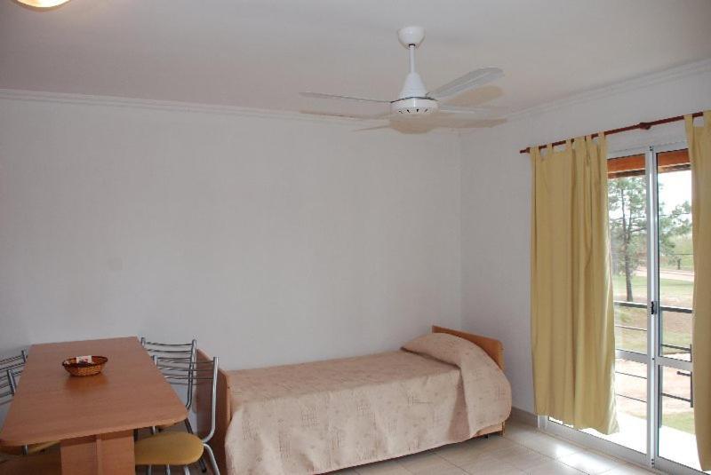 Brisas Del Lago Apartamentos Colon  Exterior photo