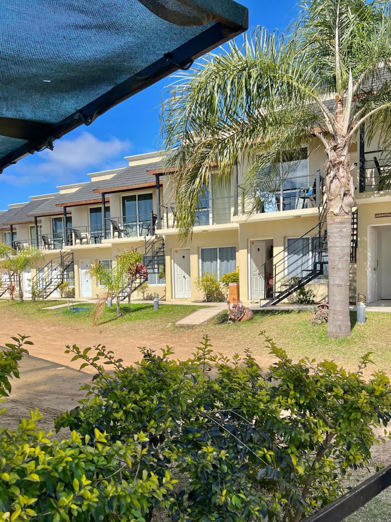 Brisas Del Lago Apartamentos Colon  Exterior photo